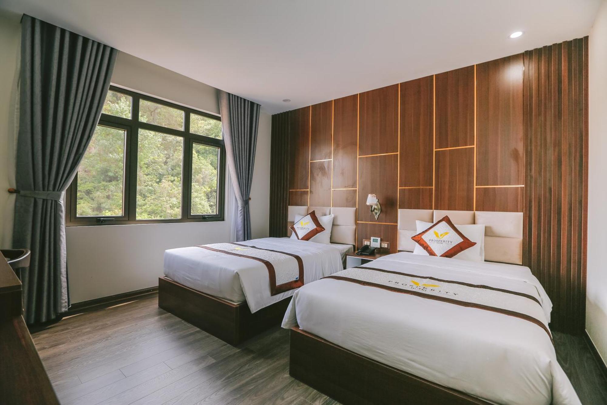 Prosperity Boutique Halong Hotel & Restaurent Ха Лонг Екстериор снимка