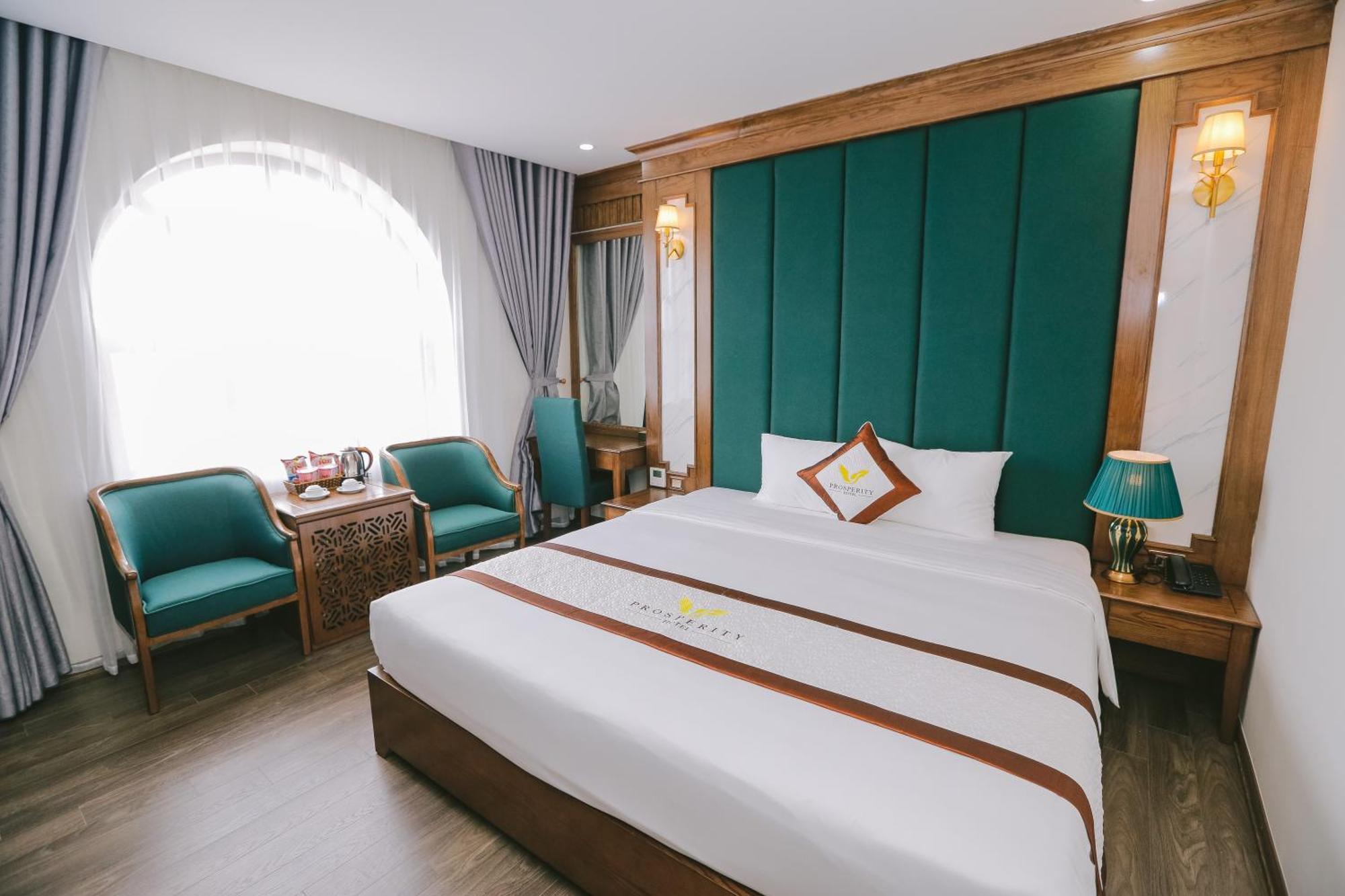 Prosperity Boutique Halong Hotel & Restaurent Ха Лонг Екстериор снимка