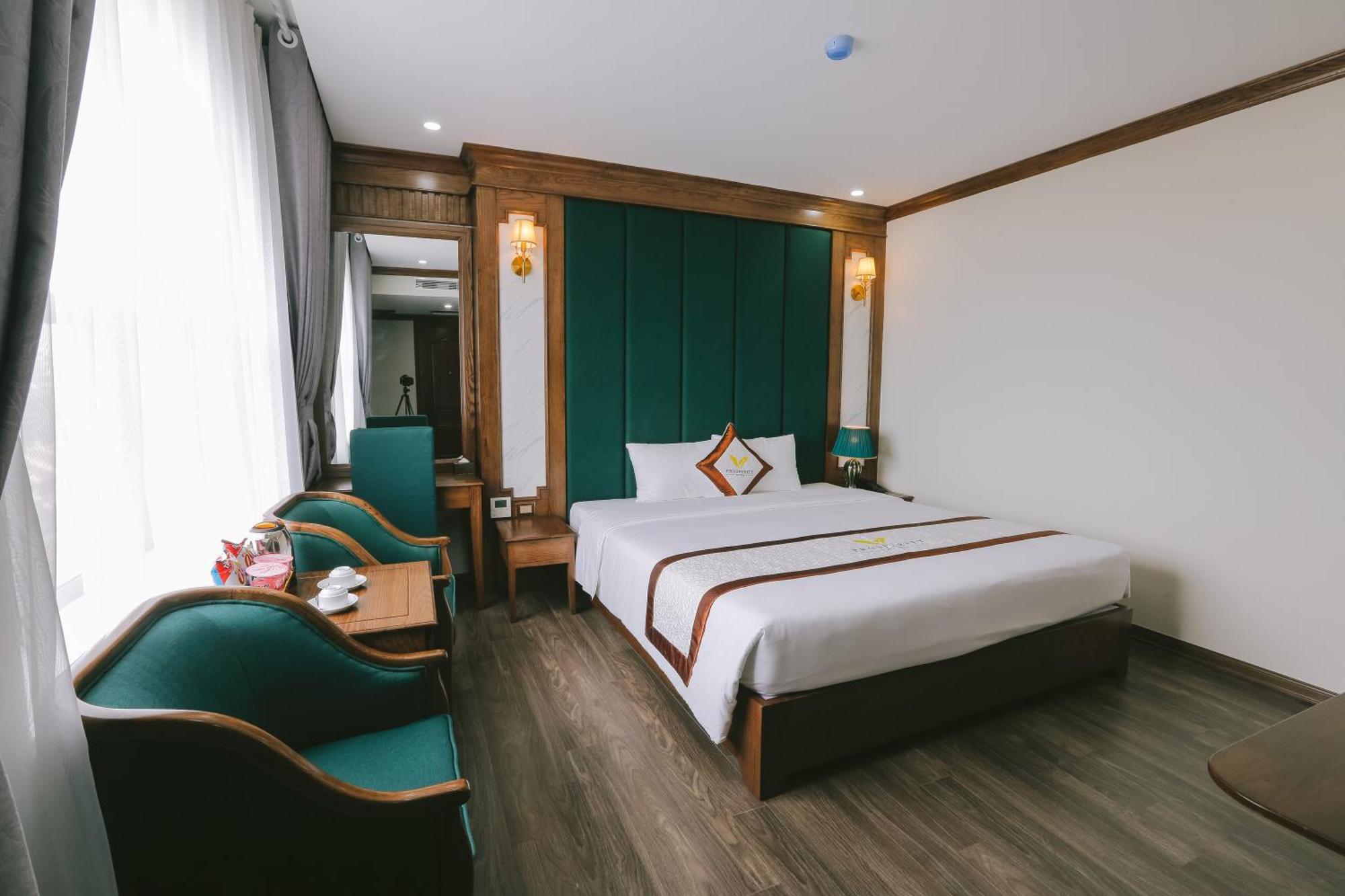 Prosperity Boutique Halong Hotel & Restaurent Ха Лонг Екстериор снимка